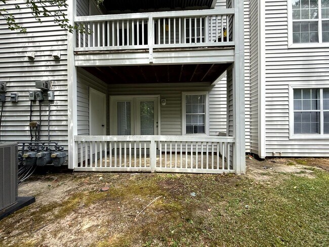 Building Photo - 301 Warton Ln