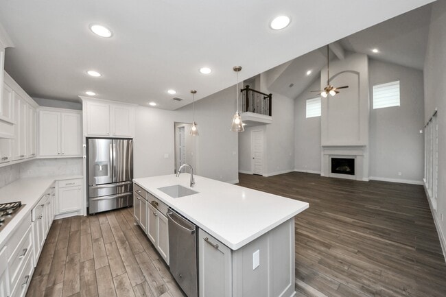 Building Photo - 28907 Ridge Valley Ct