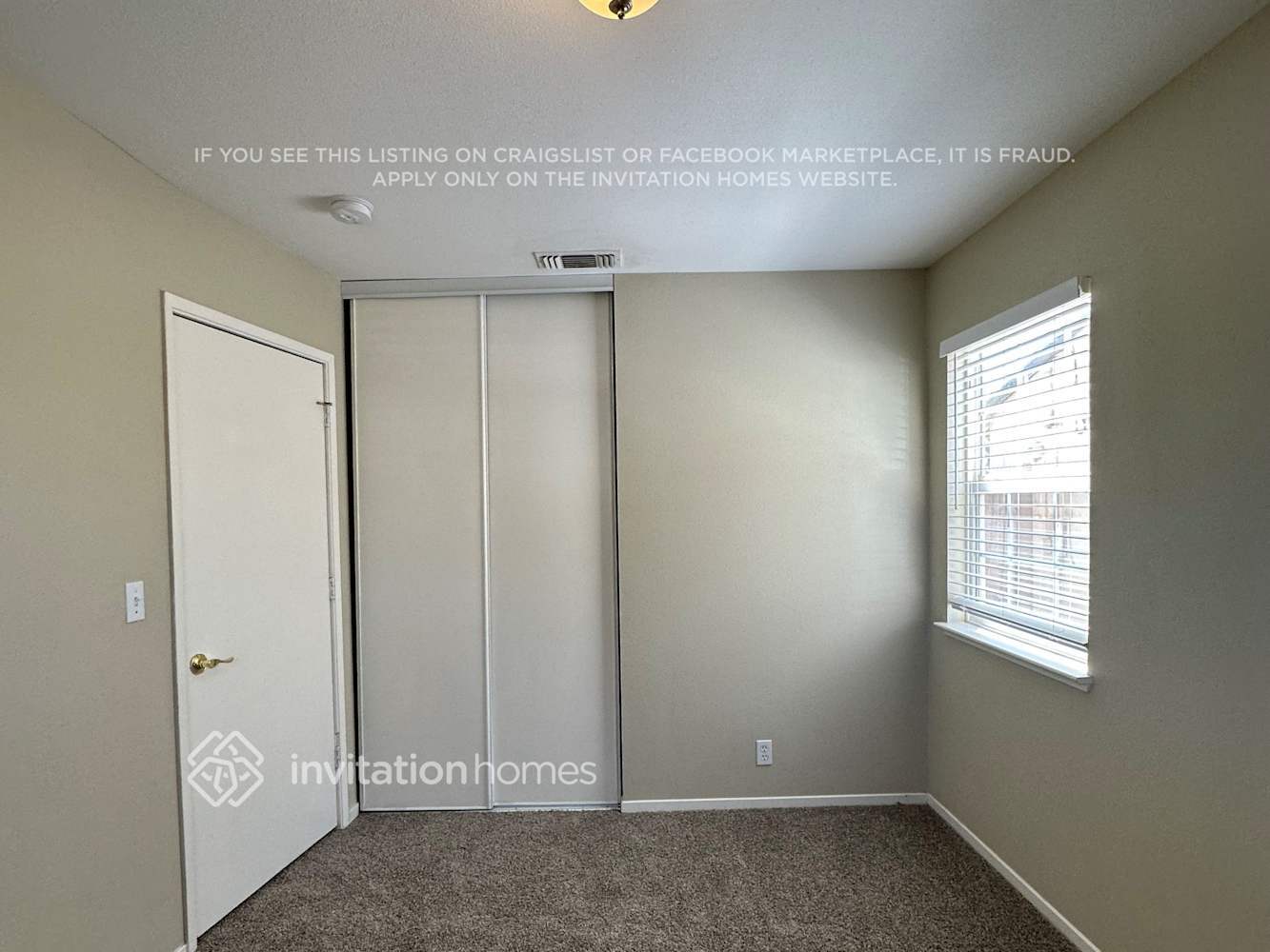 Building Photo - 1520 Gladstone Dr