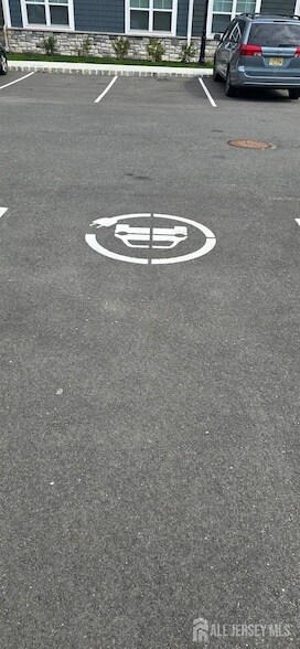 Building Photo - 211 Henderson Rd