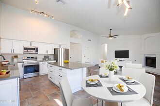 Building Photo - 11532 W Clover Way