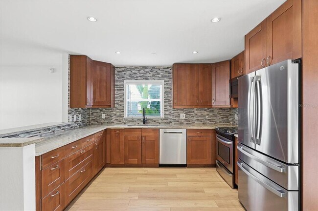 Building Photo - 2802 W North A St