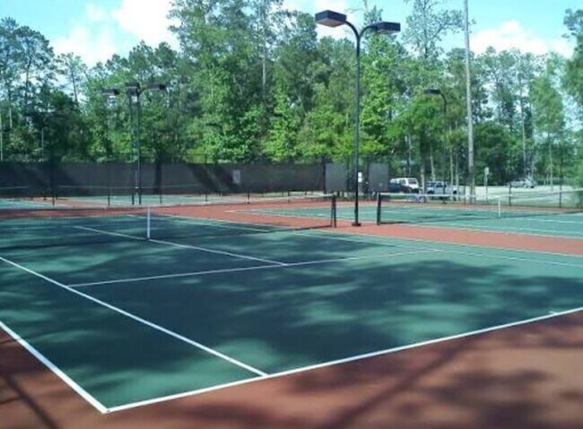 Building Photo - 203 Lancaster Ln