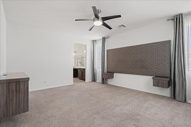 Building Photo - Sophisticated 3 Bedroom Retreat with Designer Finishes & Entertainer’s Backyard