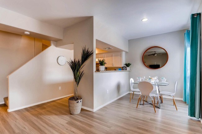 Verano Townhomes apartments — community photo - Verano Townhomes