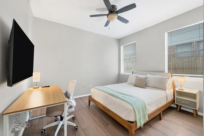 Building Photo - 11306 Avering Ln