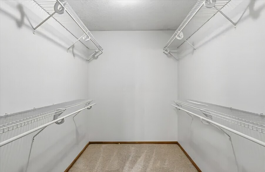 Building Photo - 5915 Ballymead Blvd