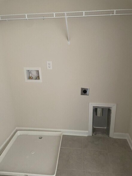 Building Photo - 113 Fister Dr