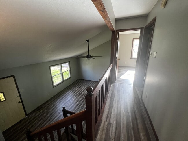 Building Photo - 2834 SE Glenside Ct