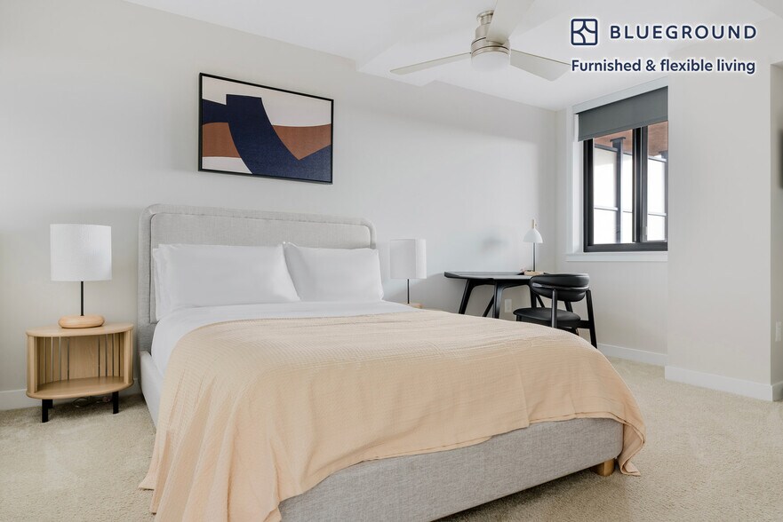 Building Photo - 1200 N Veitch St