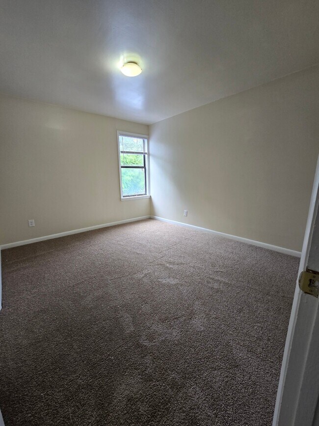 Building Photo - 3012 Chamberlayne Ave