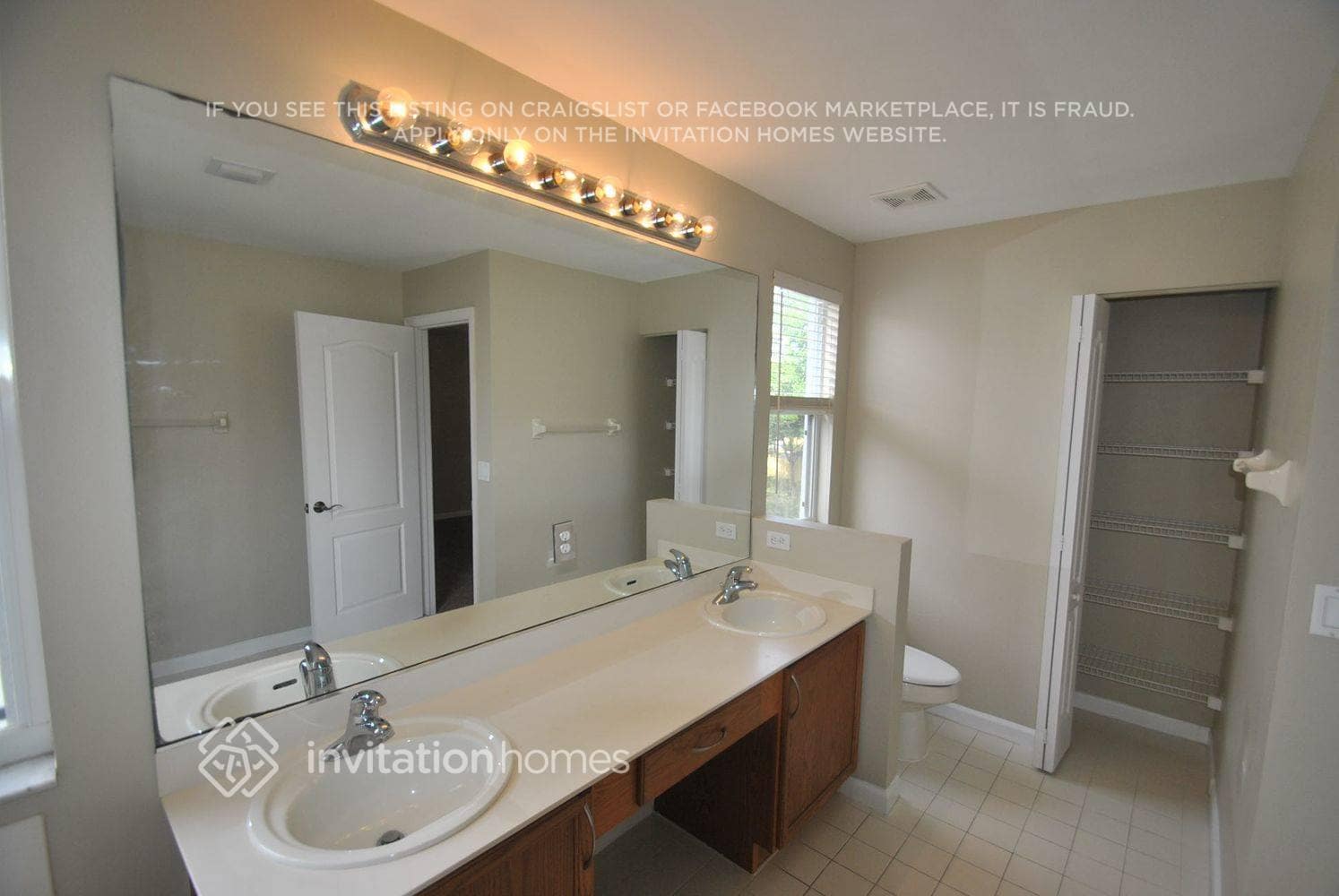 Building Photo - 108 Lancaster Way