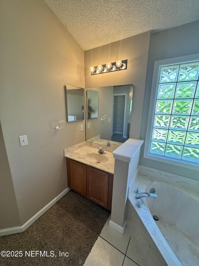 Building Photo - 11518 Eagle Crest Ln