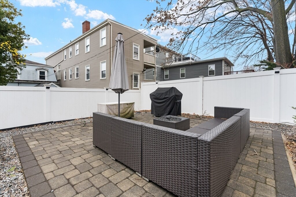 Building Photo - 143 Trenton St