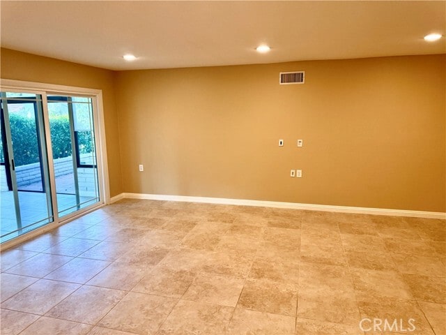 Building Photo - 5260 Duenas