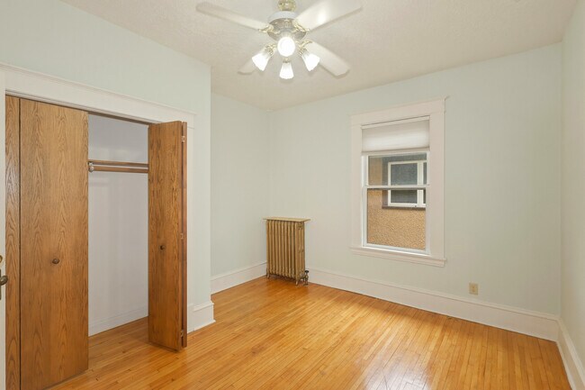 Building Photo - 2535 Aldrich Ave S
