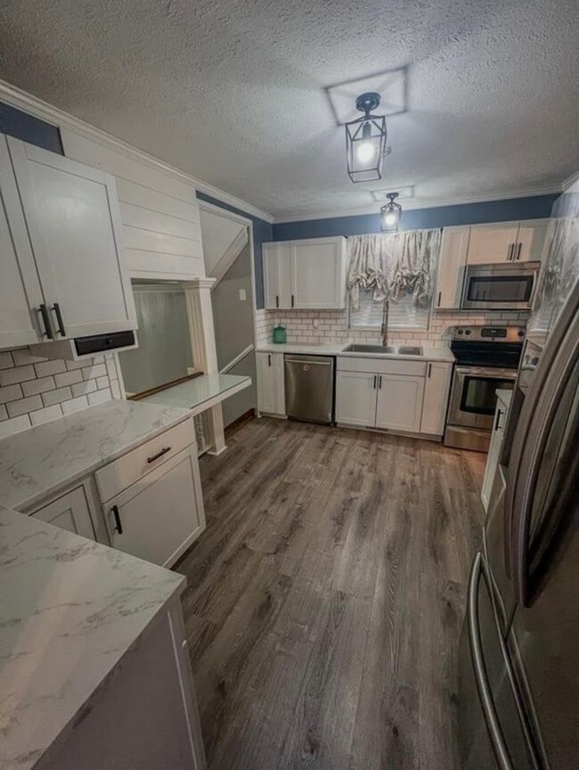 Building Photo - 130 Huntington Pl