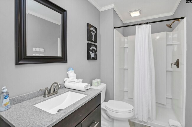 Building Photo - 315 State St