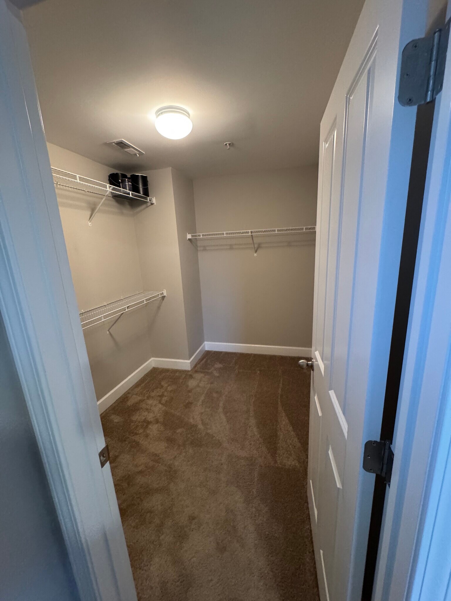 Building Photo - 8205 Lenox Creekside Dr