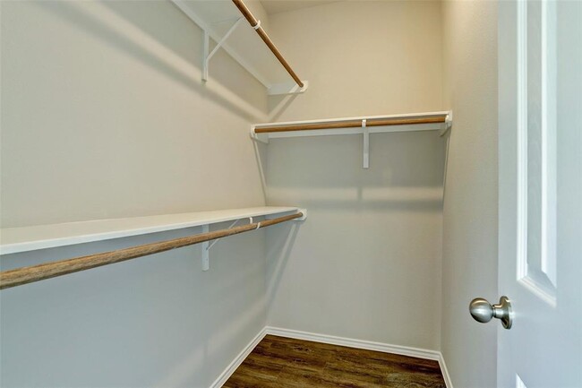 Building Photo - 409 S 12th St