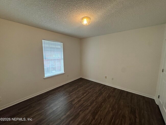 Building Photo - 7557 Cliff Cottage Dr