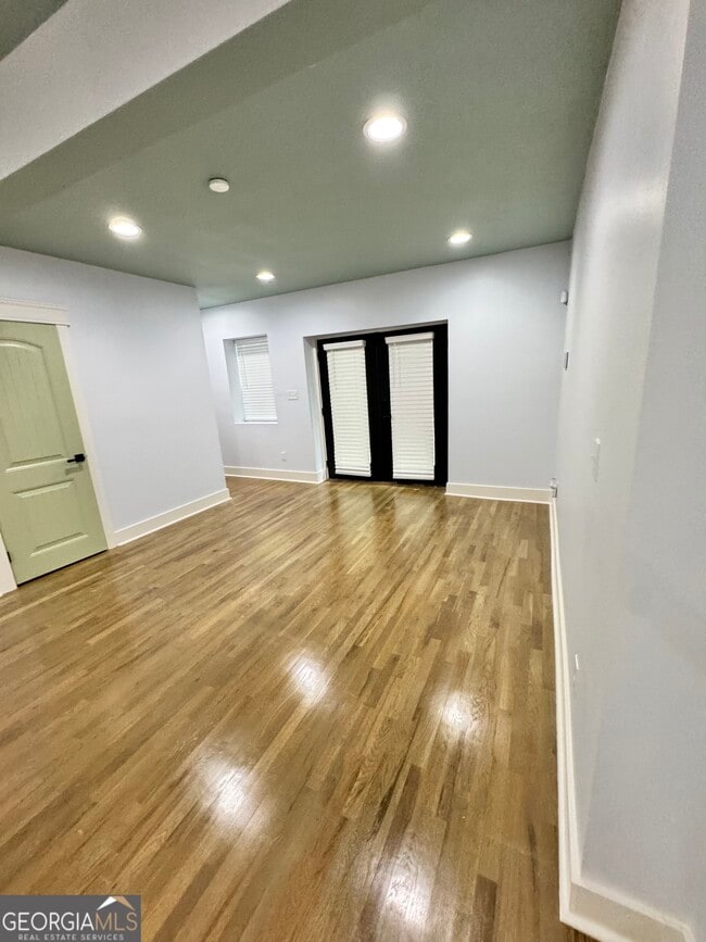 Building Photo - 2618 Meadow Lark Dr