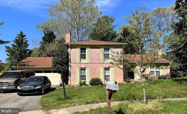 Building Photo - 12203 Dillard Pl