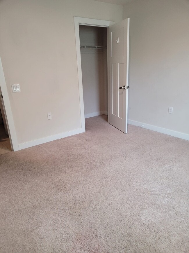 Building Photo - 11 Ticket Wy