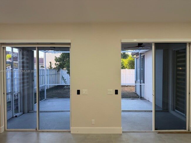 Building Photo - 755 Falling Water Rd