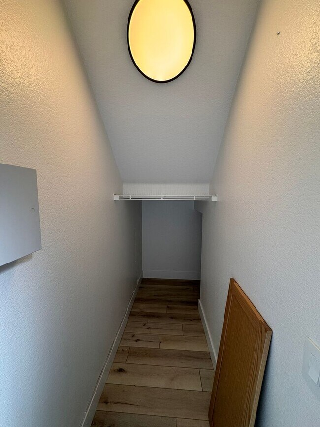 Building Photo - Stylish Renovated Home with Garage & Priva...