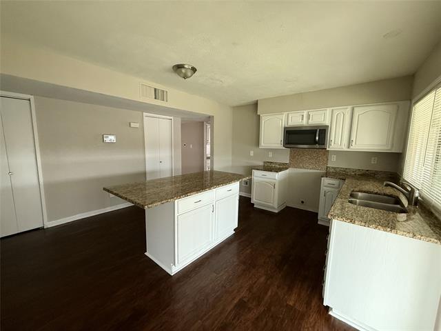Building Photo - 1113 Linfield Dr