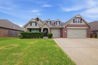Building Photo - Well Maintained 3-bedroom, 2-bath Home in Desirable Bixby Schools North of River