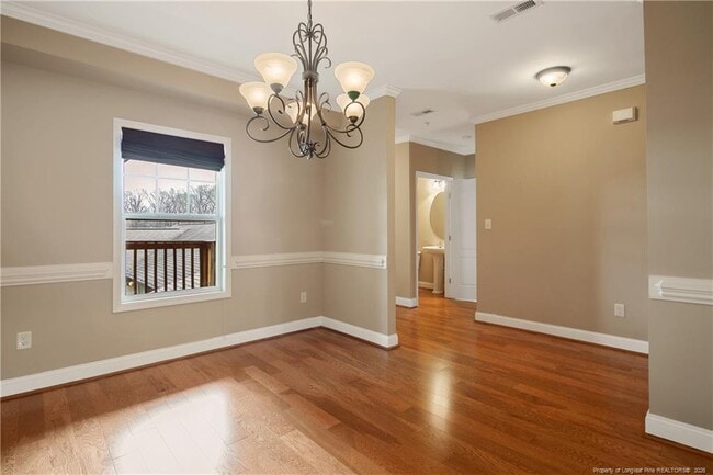 Building Photo - 1611 Bluffside Dr