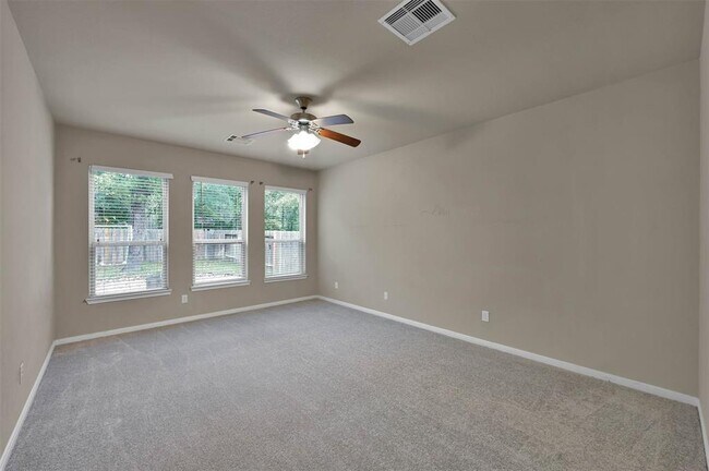 Building Photo - 2458 Garden Falls Dr