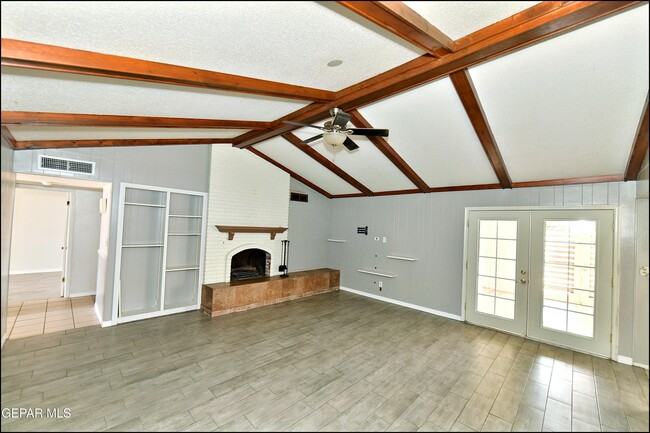 Building Photo - 9125 W H Burges Dr
