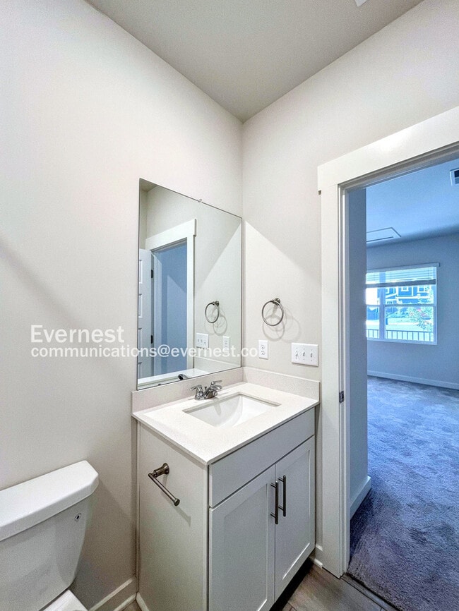 Building Photo - 506 Lyness Dr