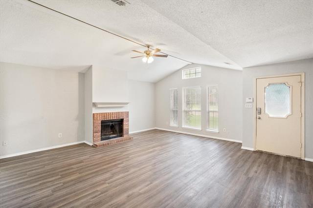 Building Photo - 1217 Hidden Creek Dr