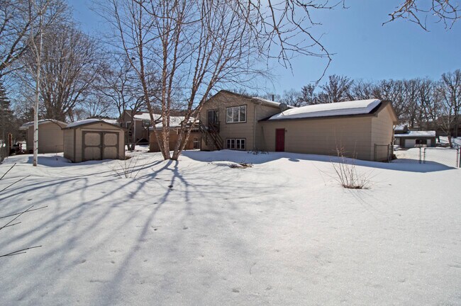 Building Photo - 7250 122nd Ave N