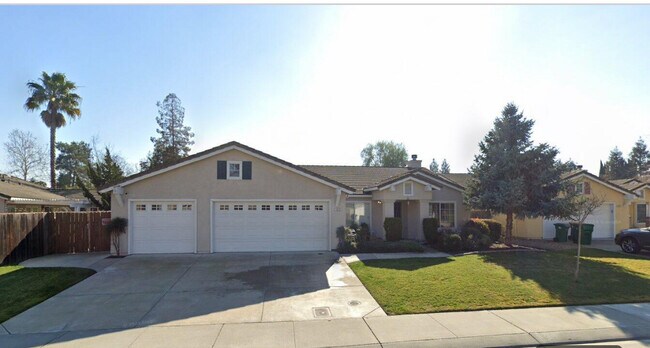 Primary Photo - 10433 Freshwater Point