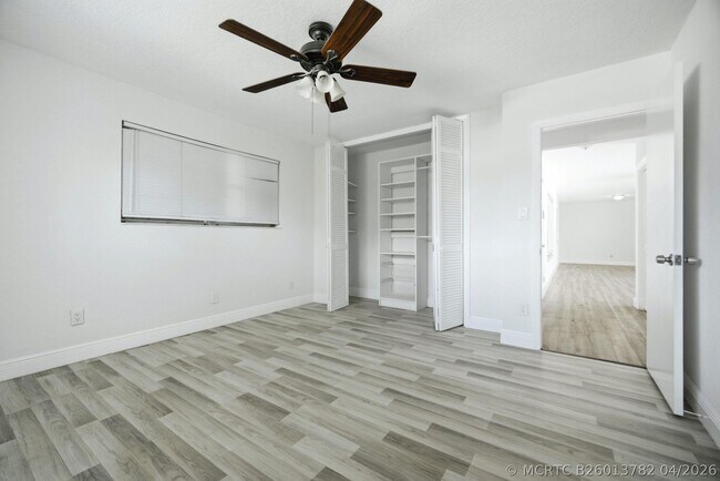 Building Photo - 321 E Chaminade Dr