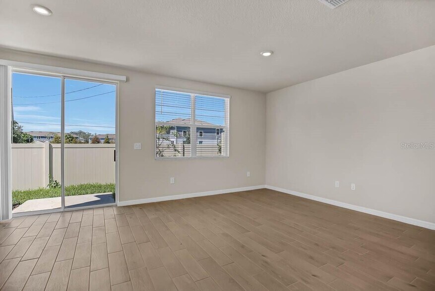 Building Photo - 2760 Chestnut Creek Pl