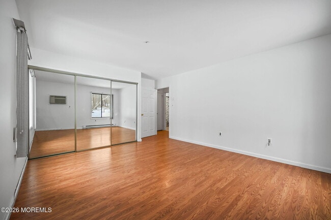 Building Photo - 110 Amberly Dr