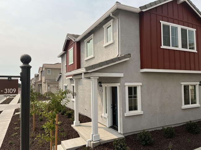 Building Photo - 3093 Pruett Dr