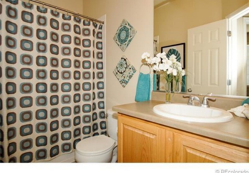 Building Photo - 3645 Desert Ridge Cir