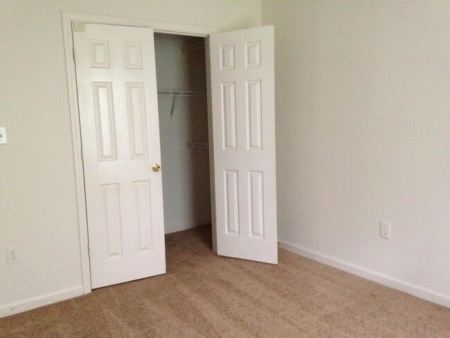 Building Photo - 135 Lavender Lakes Dr