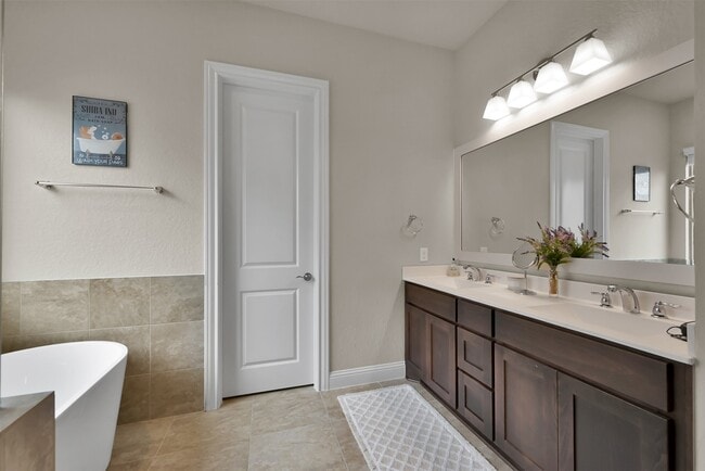 Building Photo - 4205 Grand Oaks Wind