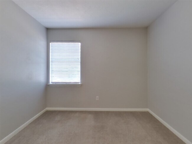 Building Photo - 19631 Coppervine Ln