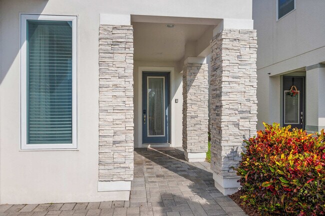 Building Photo - 301 Burma St