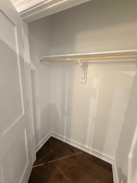 Building Photo - 122 Greenwich Ave