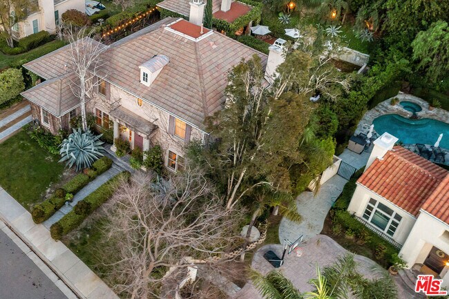 Building Photo - 3470 Consuelo Dr
